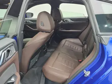 2022 BMW i4 с пробегом 69 945 км