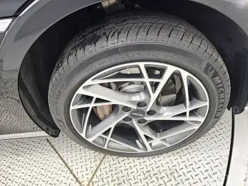 2023 Genesis G90 с пробегом 44 365 км