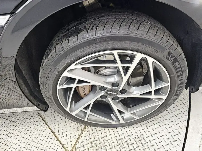 2023 Genesis G90 с пробегом 44 365 км