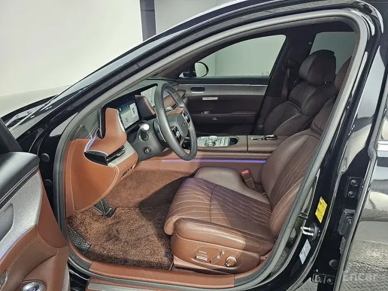 2023 Genesis G90 с пробегом 44 365 км