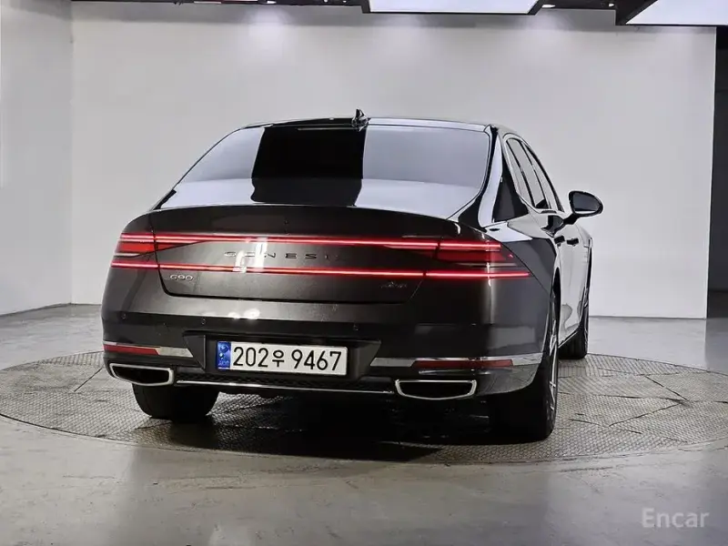 2023 Genesis G90 с пробегом 75 655 км