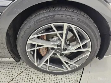 2023 Genesis G90 с пробегом 75 655 км