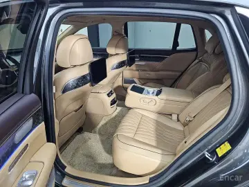 2023 Genesis G90 с пробегом 75 655 км