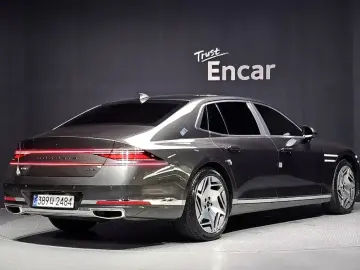 2023 Genesis G90 с пробегом 47 779 км