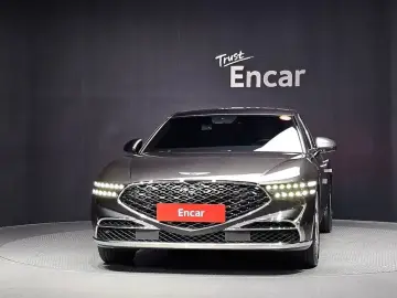 2023 Genesis G90 с пробегом 47 779 км