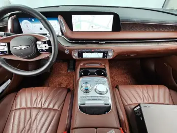 2023 Genesis G90 с пробегом 47 779 км