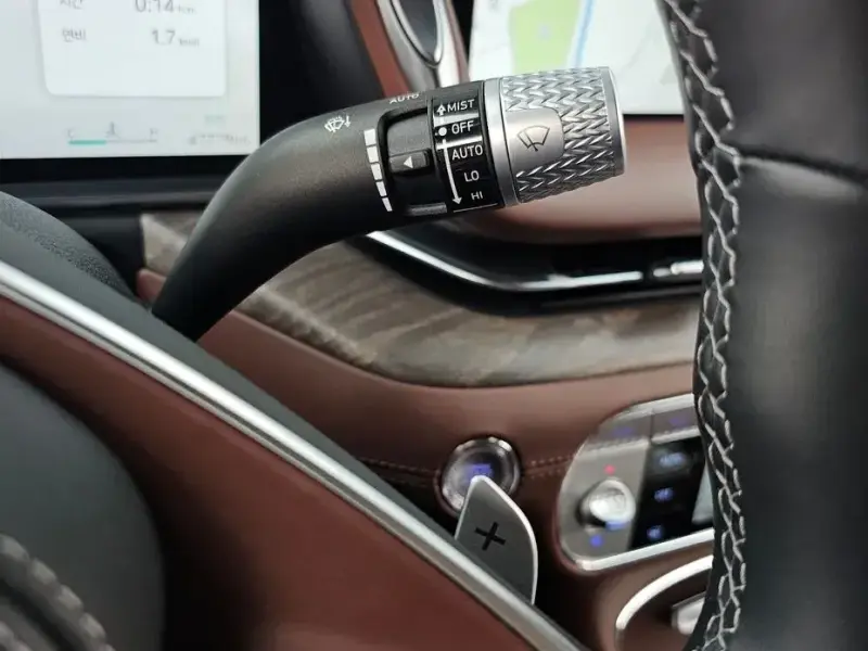2023 Genesis G90 с пробегом 47 779 км
