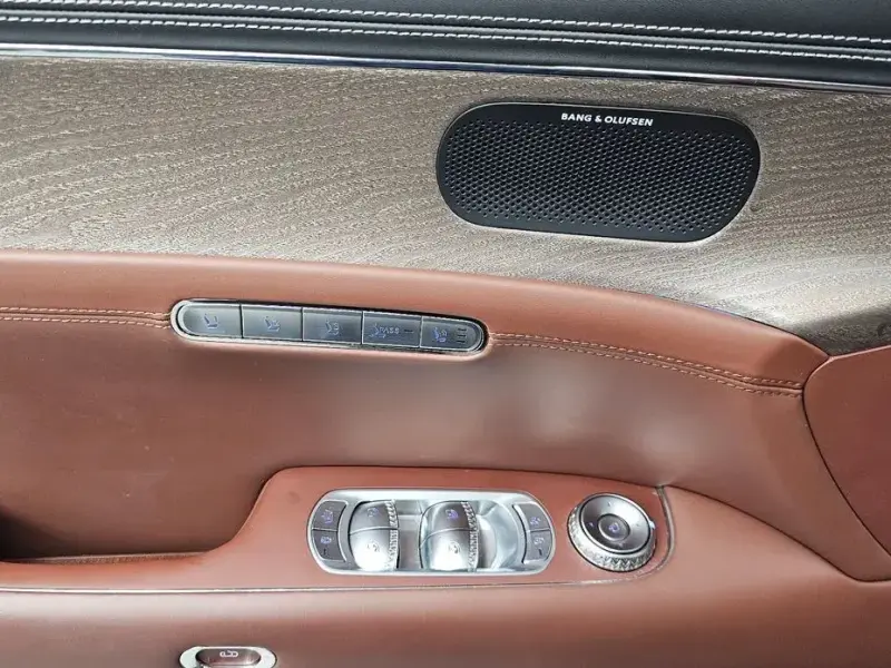 2023 Genesis G90 с пробегом 47 779 км