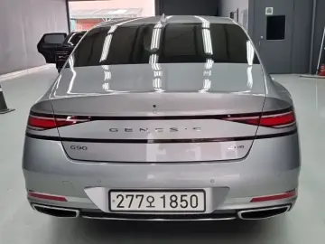 2023 Genesis G90 с пробегом 64 600 км