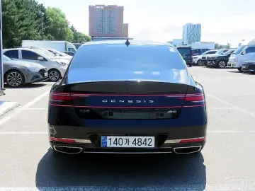 2023 Genesis G90 с пробегом 55 960 км