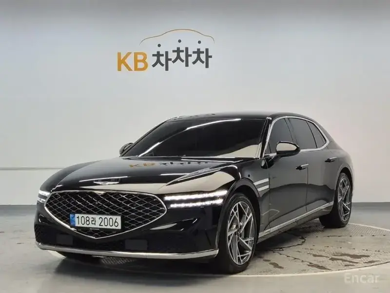 2023 Genesis G90 с пробегом 81 479 км