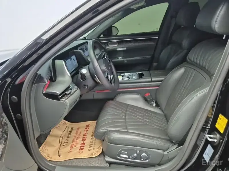 2023 Genesis G90 с пробегом 81 479 км