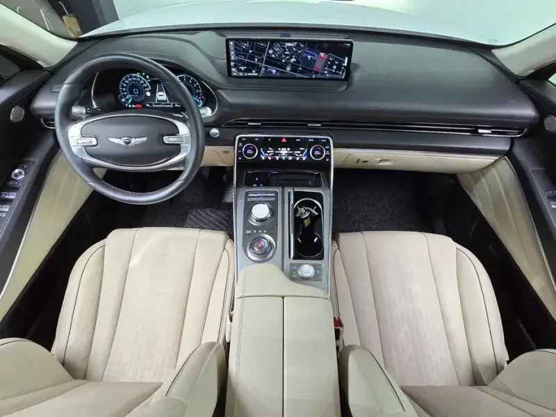 2023 Genesis GV80 с пробегом 46 034 км