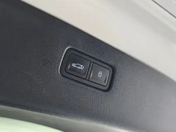2023 Genesis GV80 с пробегом 46 034 км