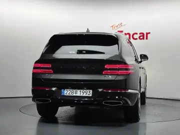 2023 Genesis GV80 с пробегом 48 712 км