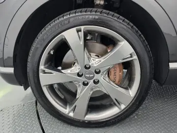 2023 Genesis GV80 с пробегом 48 712 км