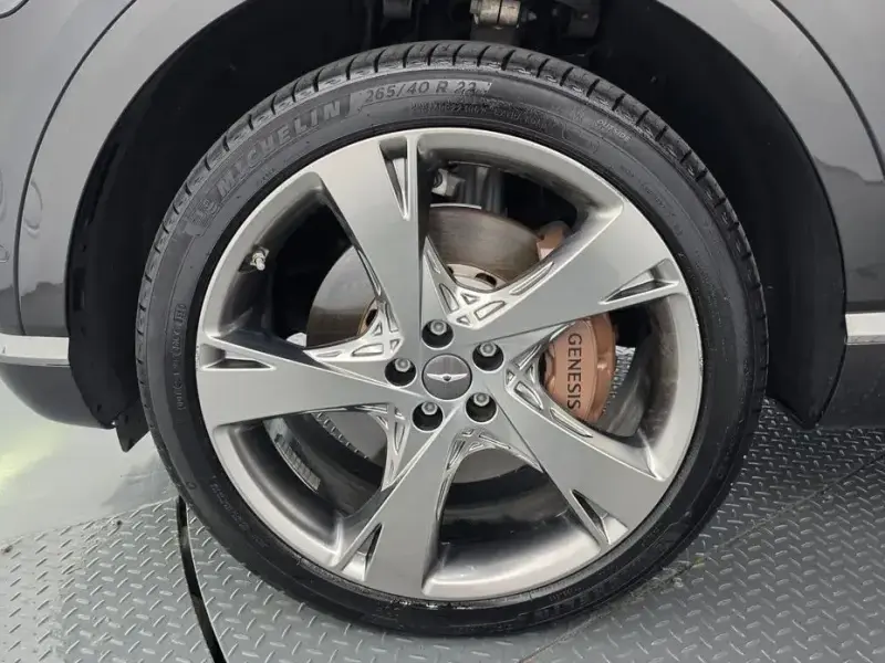 2023 Genesis GV80 с пробегом 48 712 км