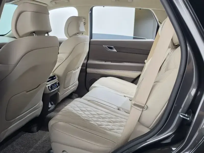 2023 Genesis GV80 с пробегом 48 712 км