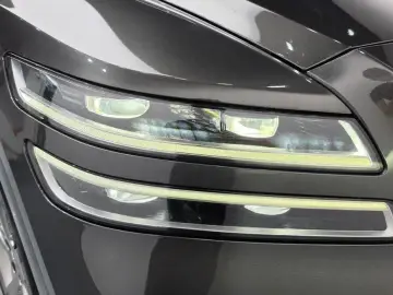 2023 Genesis GV80 с пробегом 48 712 км