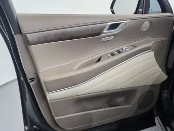 2023 Genesis GV80 с пробегом 48 712 км