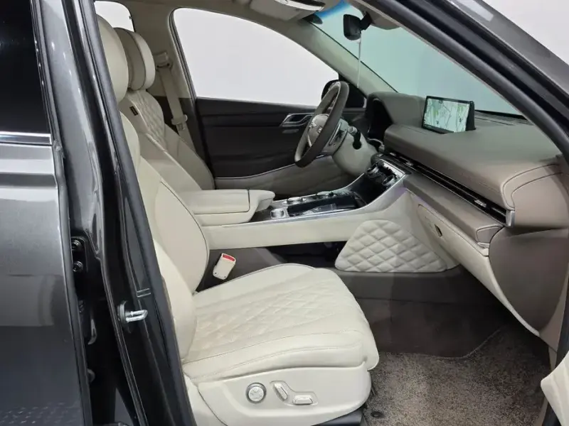 2023 Genesis GV80 с пробегом 48 712 км