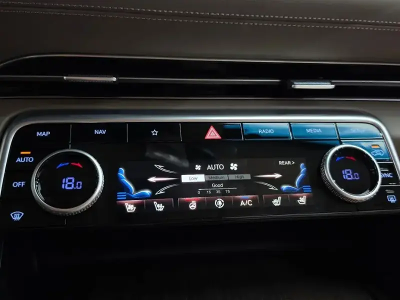 2023 Genesis GV80 с пробегом 48 712 км