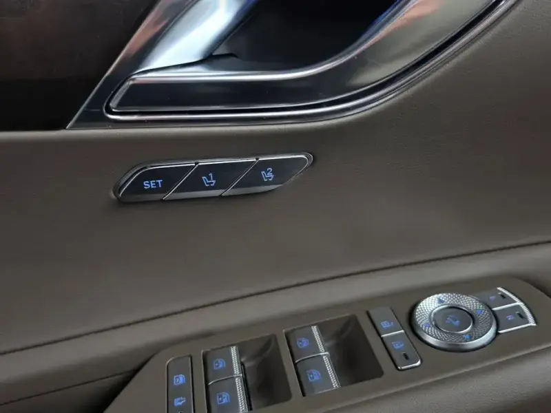 2023 Genesis GV80 с пробегом 48 712 км