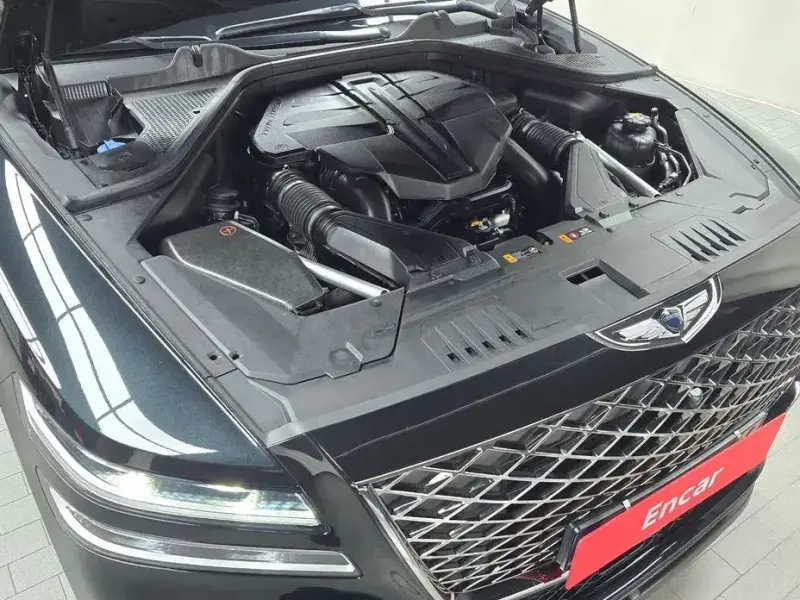 2023 Genesis GV80 с пробегом 23 505 км