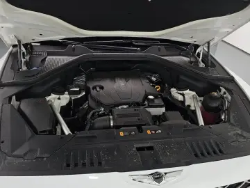 2023 Genesis GV80 с пробегом 28 418 км