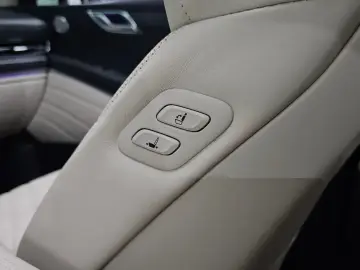 2023 Genesis GV80 с пробегом 28 418 км