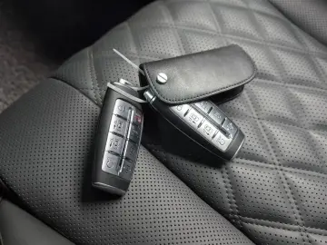 2023 Genesis GV80 с пробегом 23 505 км
