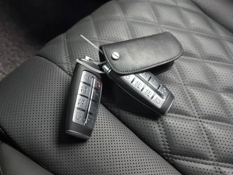 2023 Genesis GV80 с пробегом 23 505 км