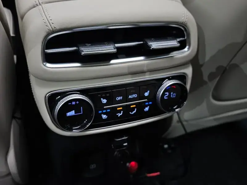2023 Genesis GV80 с пробегом 28 418 км