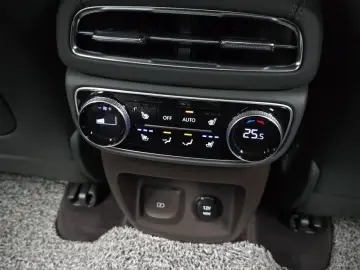 2023 Genesis GV80 с пробегом 23 505 км