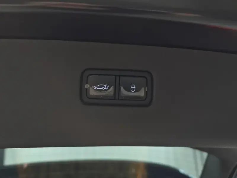 2023 Genesis GV80 с пробегом 23 505 км