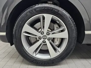 2023 Genesis GV80 с пробегом 40 251 км