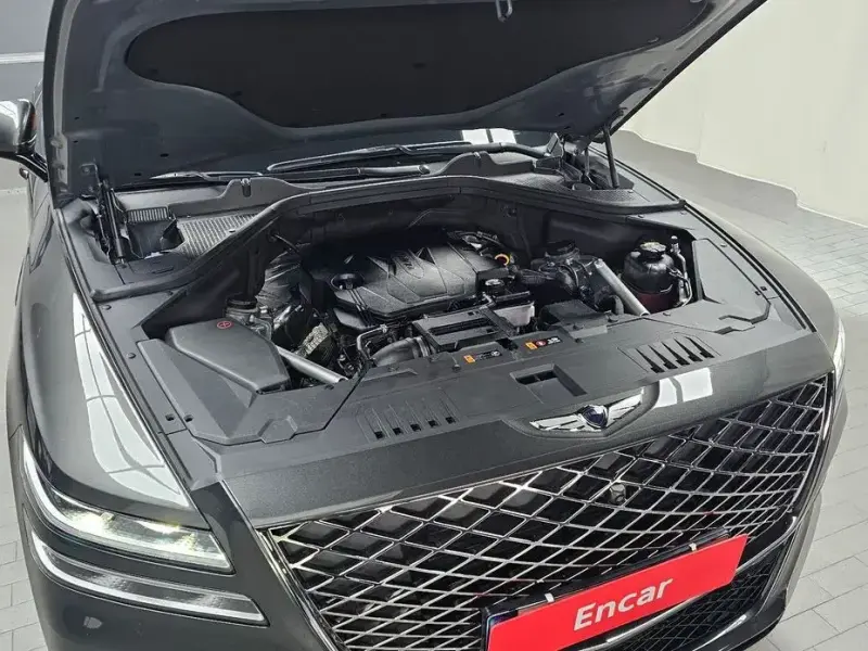 2023 Genesis GV80 с пробегом 40 251 км