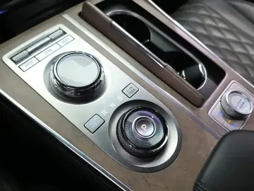 2023 Genesis GV80 с пробегом 99 146 км