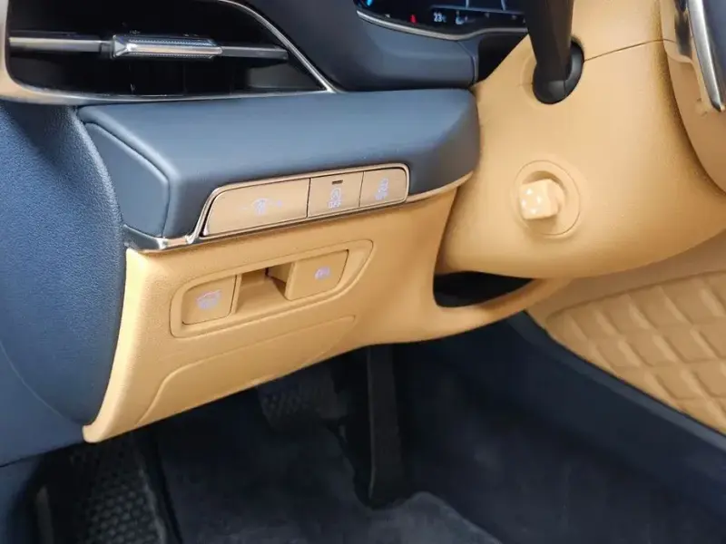 2023 Genesis GV80 с пробегом 40 251 км