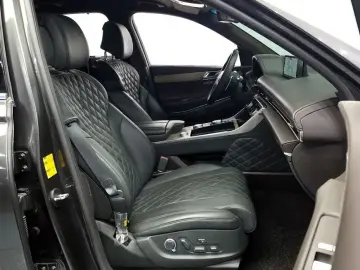 2023 Genesis GV80 с пробегом 99 146 км