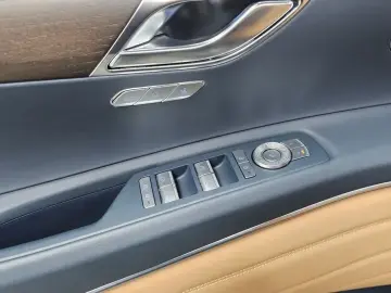 2023 Genesis GV80 с пробегом 40 251 км