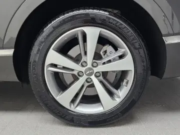 2023 Genesis GV80 с пробегом 40 251 км