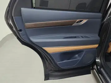 2023 Genesis GV80 с пробегом 40 251 км