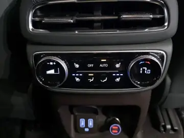 2023 Genesis GV80 с пробегом 99 146 км