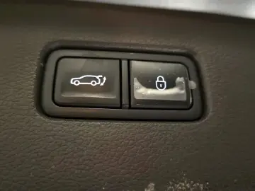 2023 Genesis GV80 с пробегом 99 146 км
