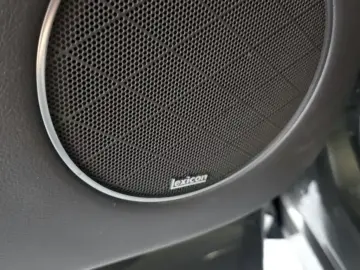 2023 Genesis GV80 с пробегом 99 146 км