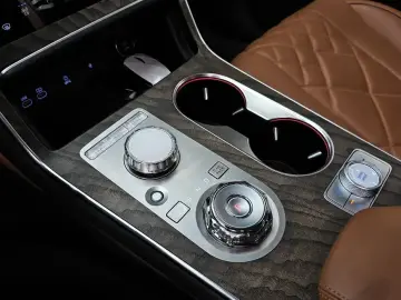 2023 Genesis GV80 с пробегом 26 539 км