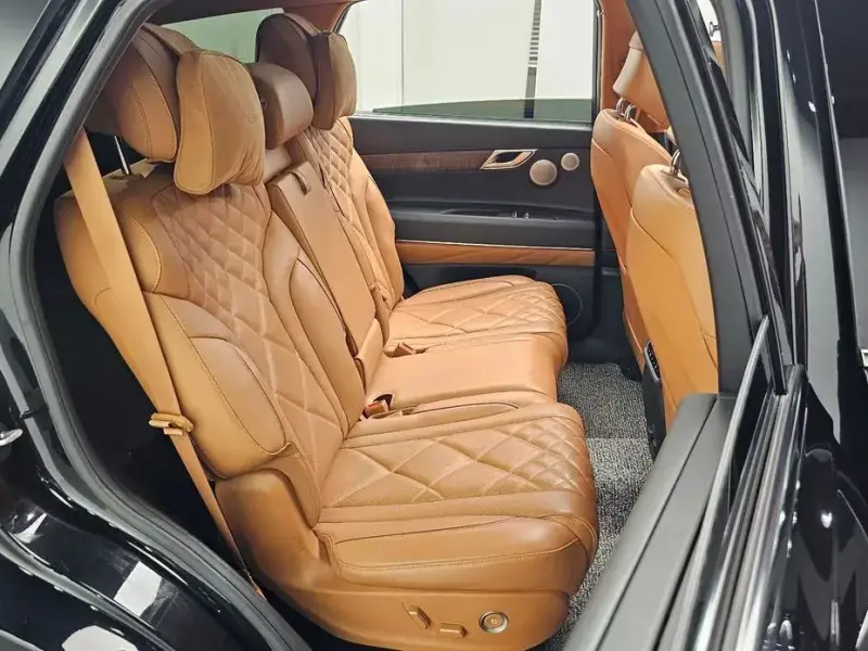 2023 Genesis GV80 с пробегом 26 539 км