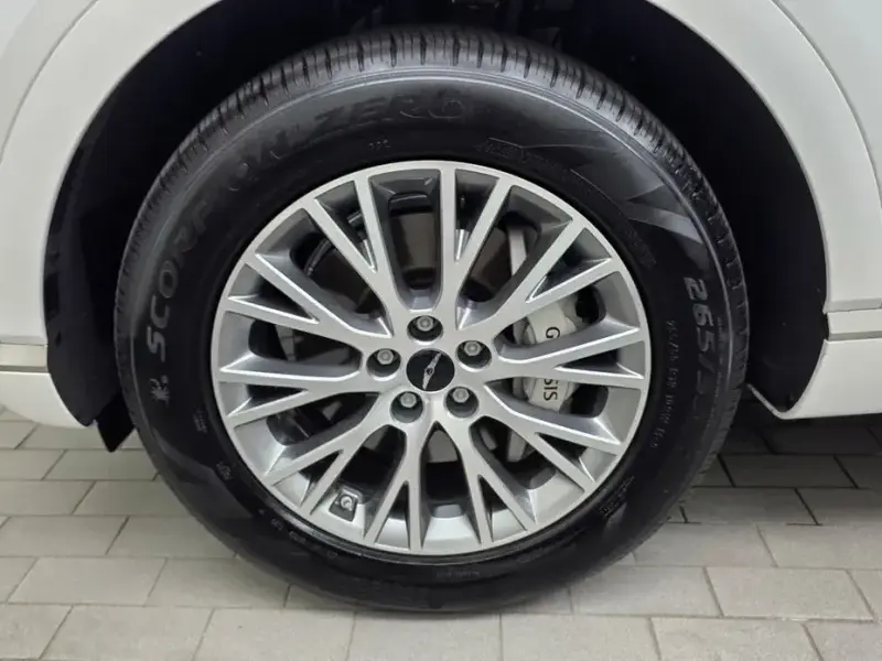 2023 Genesis GV80 с пробегом 11 484 км