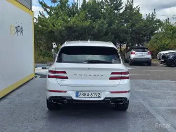 2023 Genesis GV80 с пробегом 16 300 км